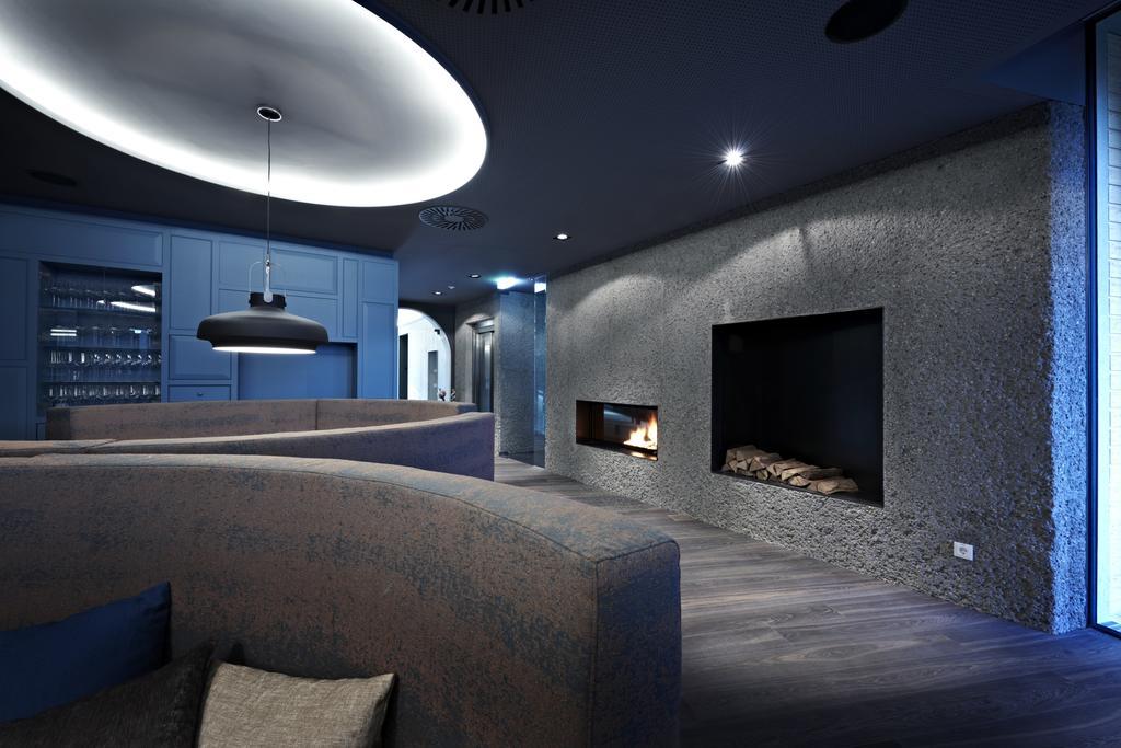 Badhaus - Hotel/Restaurant/Cafe บาดฮัลล์ ภายนอก รูปภาพ