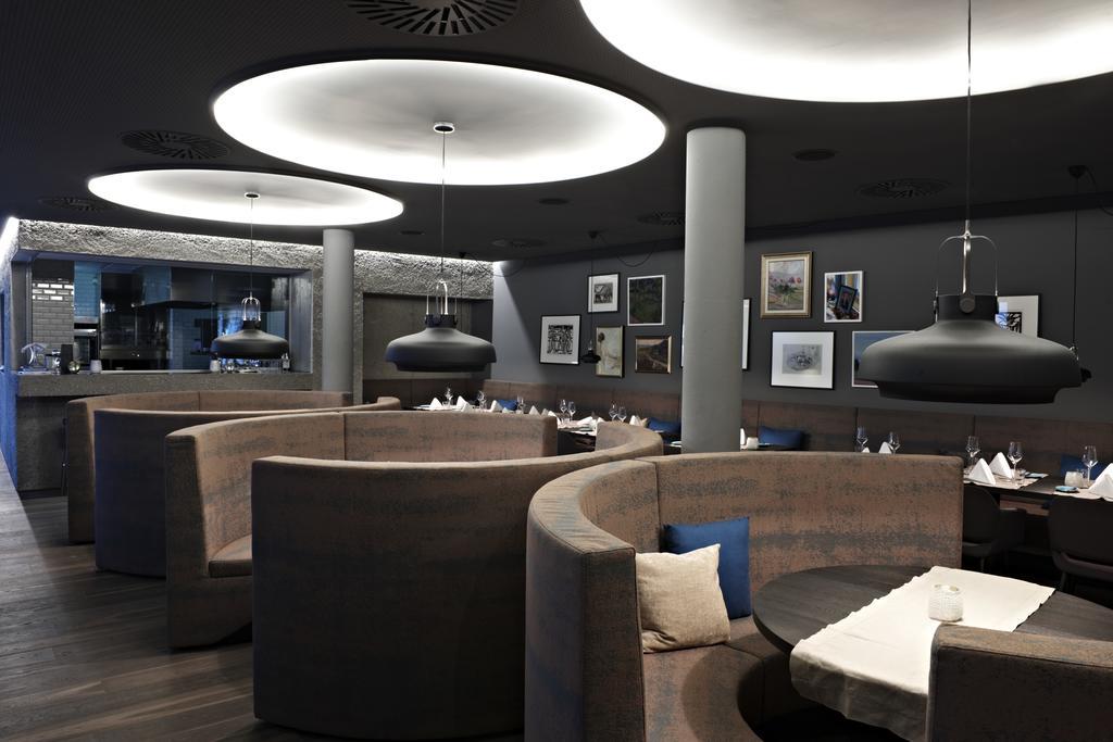 Badhaus - Hotel/Restaurant/Cafe บาดฮัลล์ ภายนอก รูปภาพ